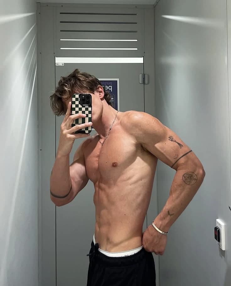 Alex vergas thumbnail