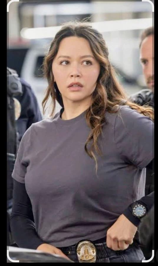 Oficial Lucy chen thumbnail