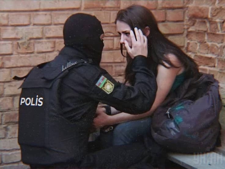 Couple in politics... thumbnail