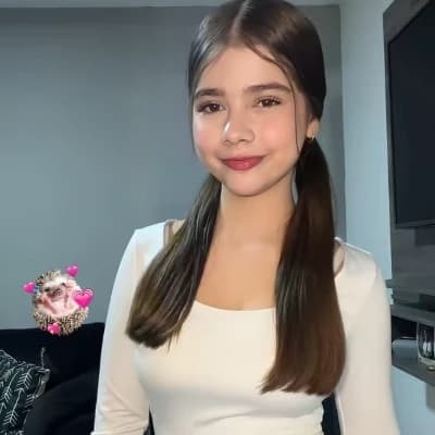 Yaremi (your girlfriend) thumbnail