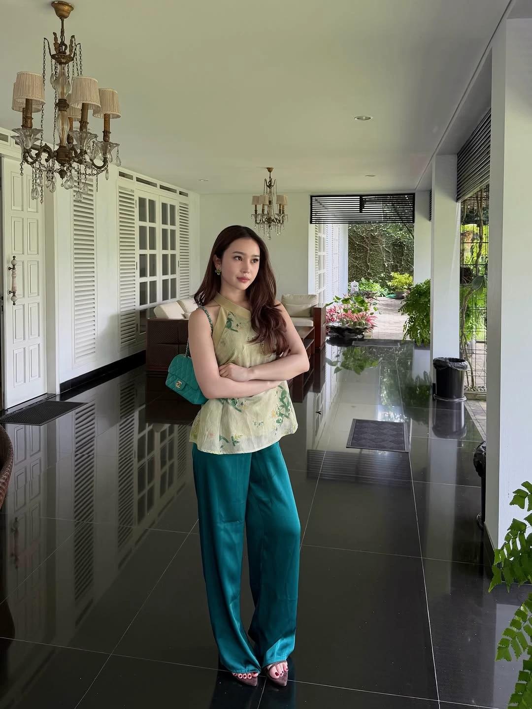 Goddess thumbnail