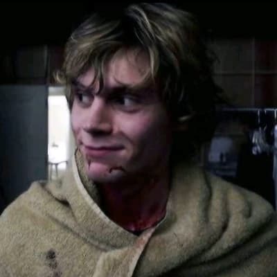 Evan peters thumbnail