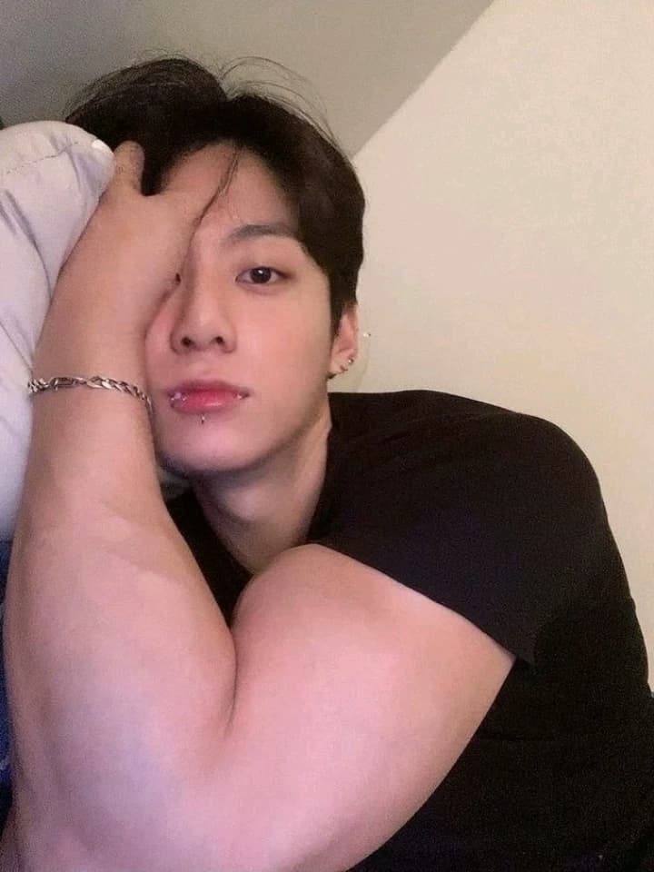 Jeon Jung-kook thumbnail