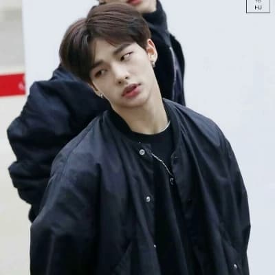 H.Hyunjin thumbnail