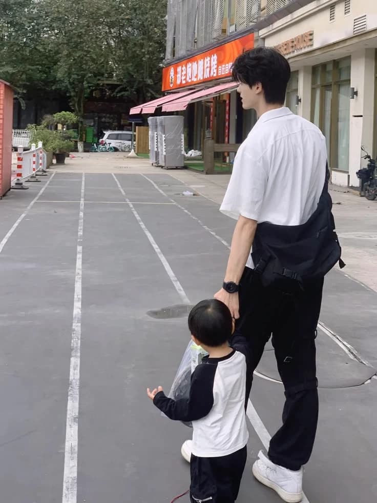 Theo & zhouzhou thumbnail