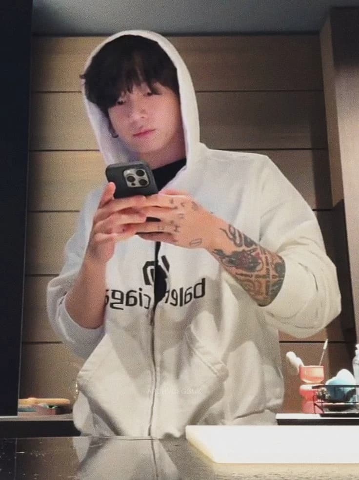 Jeon Jungkook thumbnail