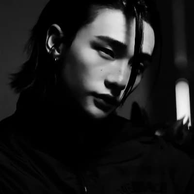 Hwang Hyunjin thumbnail