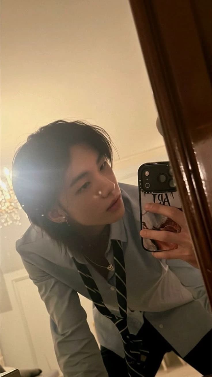 Hyunjin thumbnail