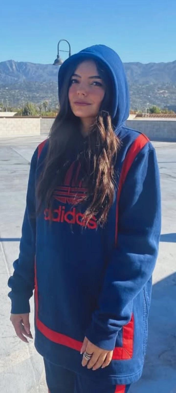 Valentina Taguado thumbnail