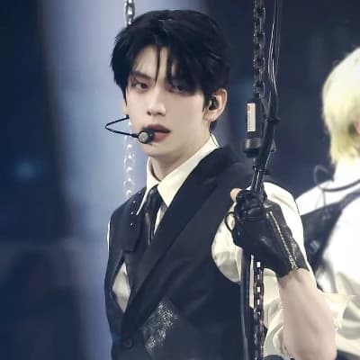 Soobin (수빈) thumbnail