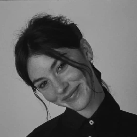 Gracie Abrams  thumbnail