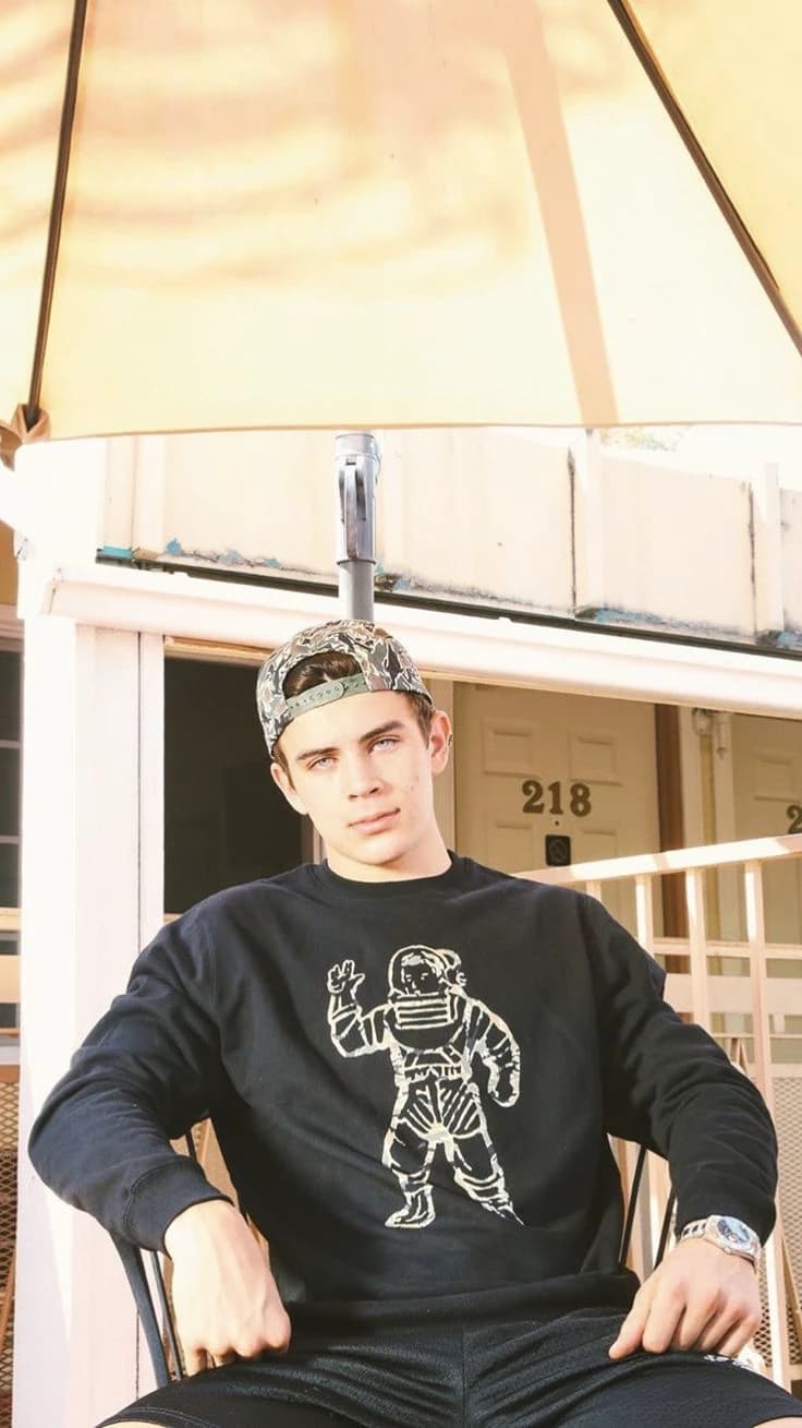 Hayes  Grier  thumbnail