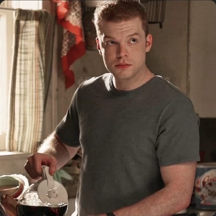 《☆▪︎◇~ Ian Gallagher ~◇▪︎☆》 thumbnail