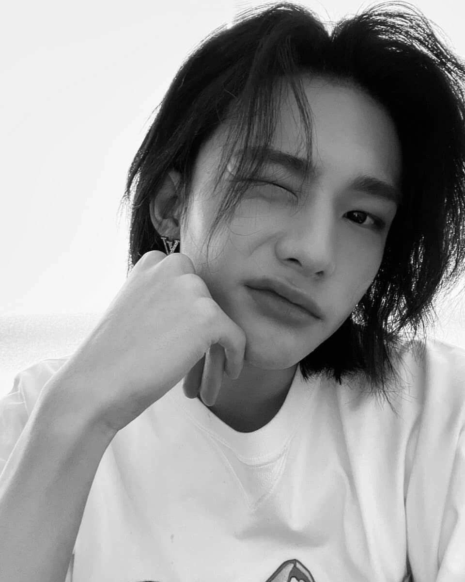 Stray kids thumbnail