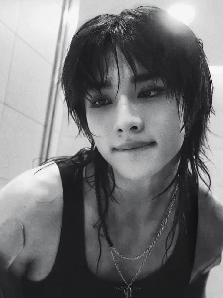HYUJIN  thumbnail