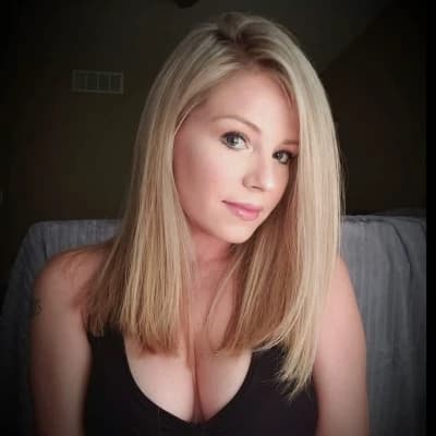 Holly thumbnail