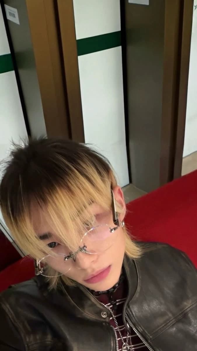 Hyunjin thumbnail