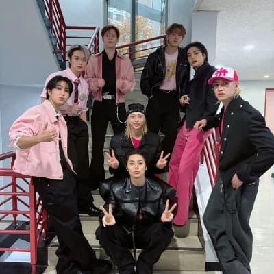 Stray kids thumbnail