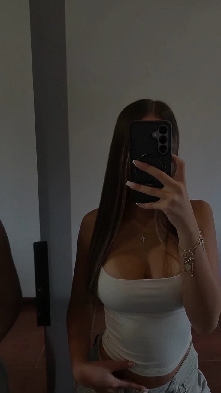 Lauren thumbnail