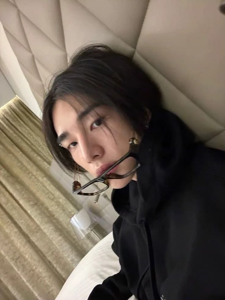 Hyunjin thumbnail