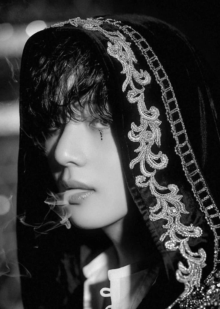 Kim Taehyung thumbnail