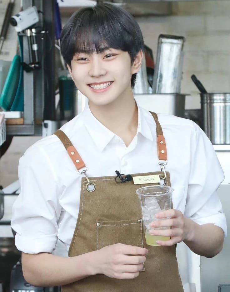 Jungwon  thumbnail