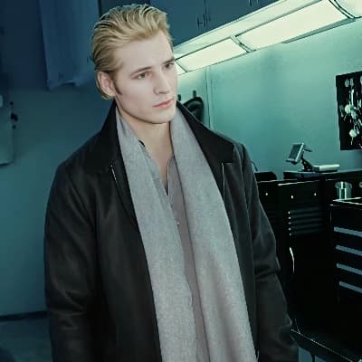 Carlisle Cullen thumbnail