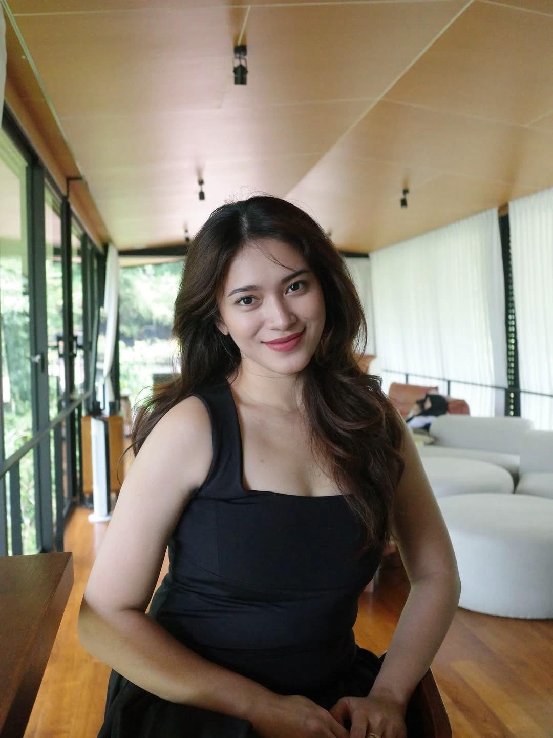 Nadya thumbnail