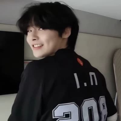 Yang Jeongin thumbnail