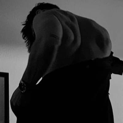 Elias Thorne ( cold mafia husband)  thumbnail