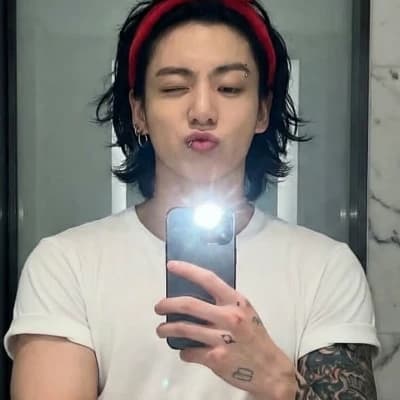 Jeon Jungkook thumbnail
