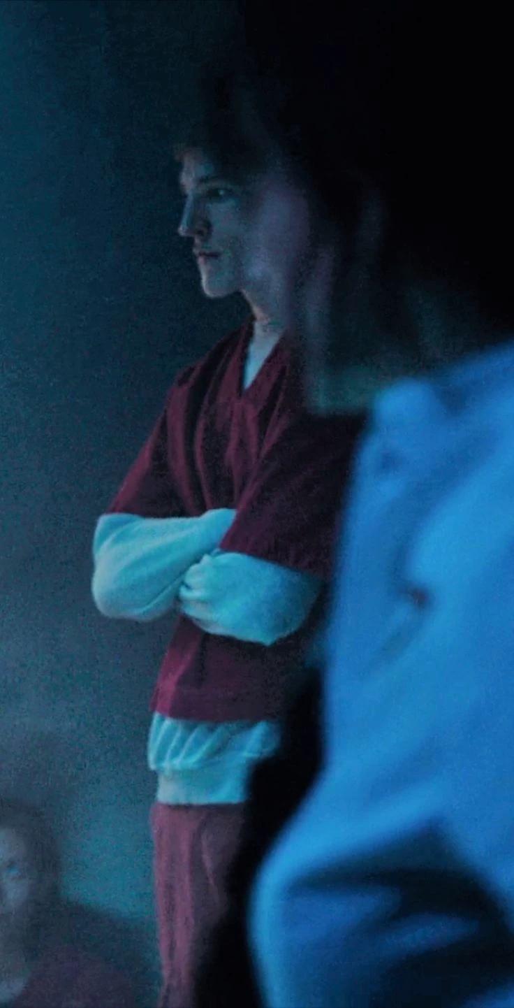Hold it thumbnail