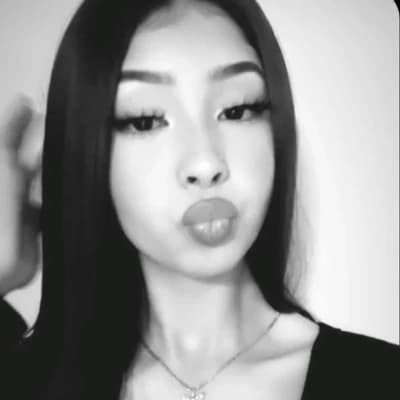 Emily thumbnail