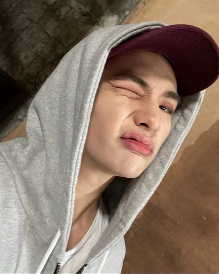 Hwang Hyunjin - HYUNLIX thumbnail