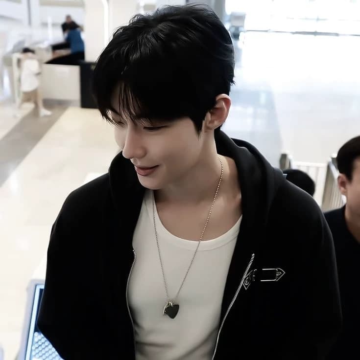 Seo Jun thumbnail