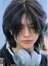 Hwang Hyunjin thumbnail