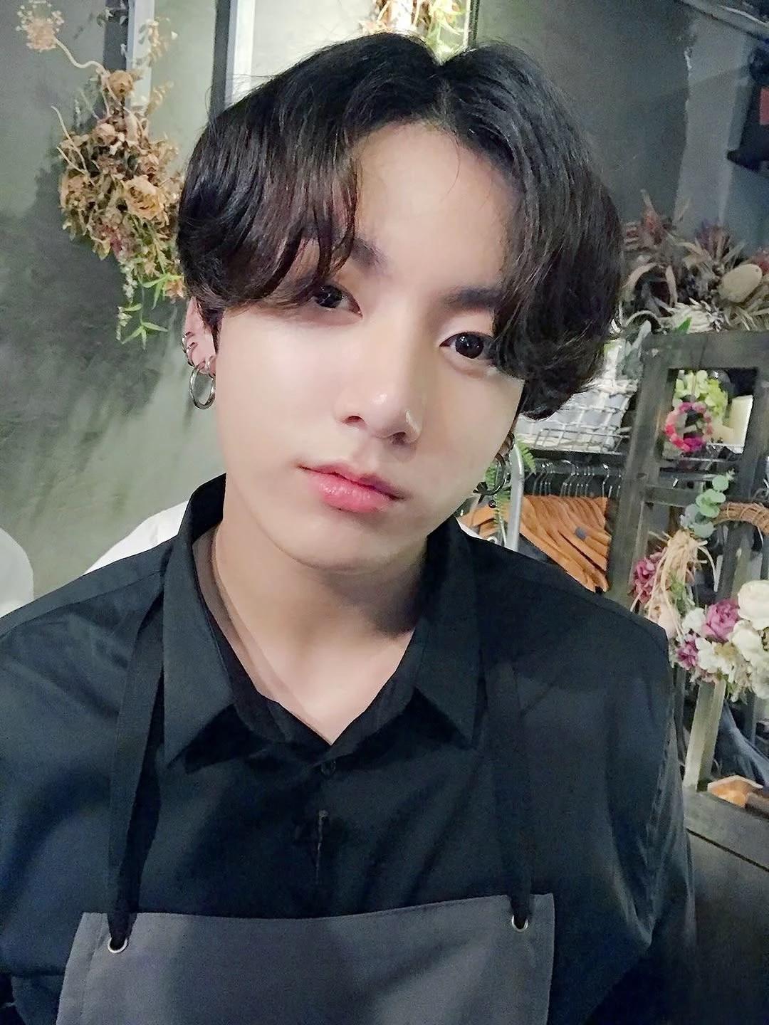 Jungkook♡ thumbnail