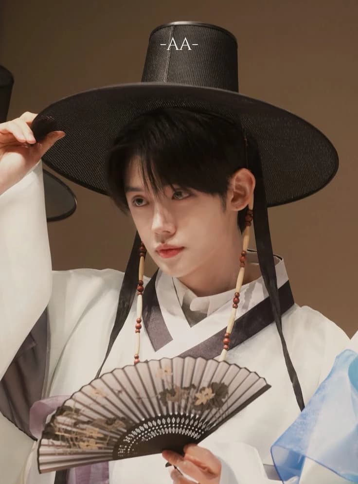 Yeonjun - Prince thumbnail