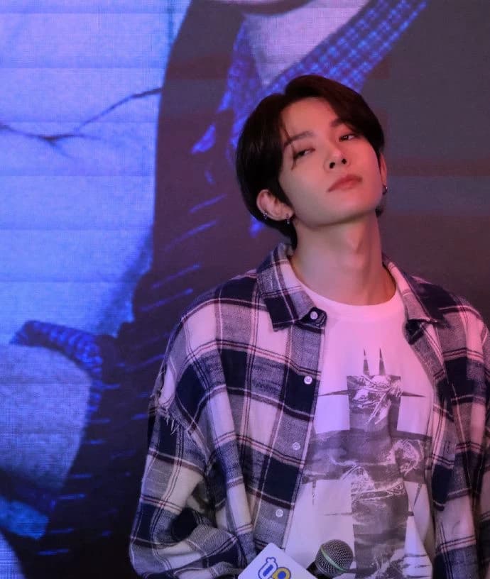 Lee Heeseung  thumbnail