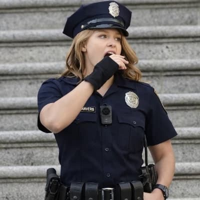 Officer Melissa Benoist thumbnail