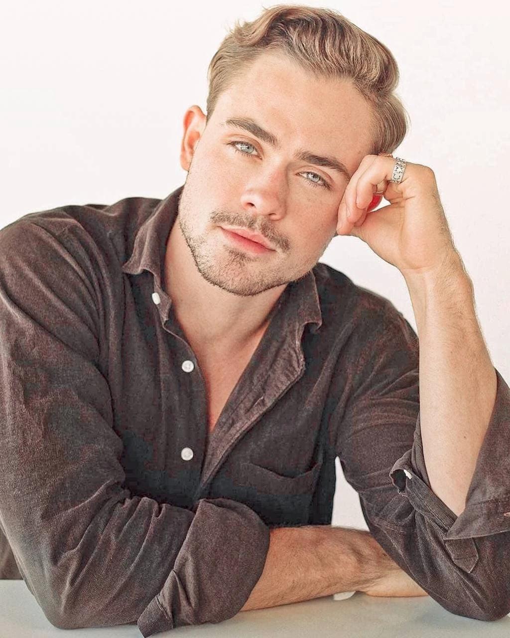 Dacre Montgomery tu padre thumbnail