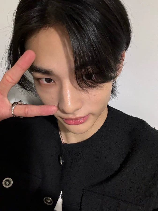 Hyunjin thumbnail