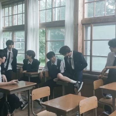 friends at school thumbnail