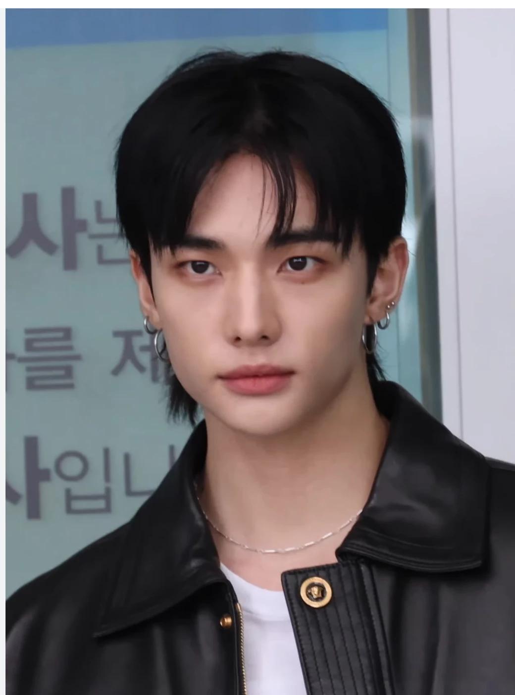 Hyunjin thumbnail