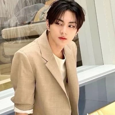 Jungwon thumbnail