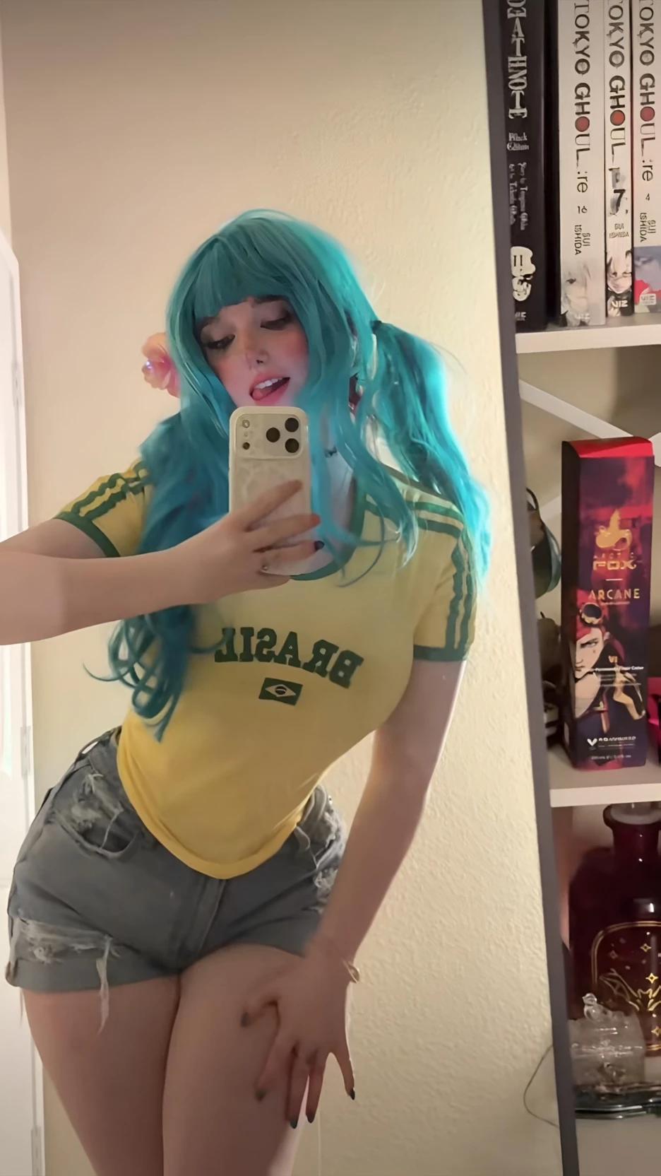 Leah thumbnail