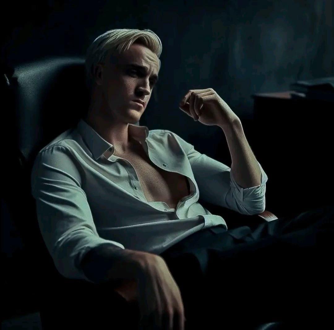 Draco Malfoy thumbnail