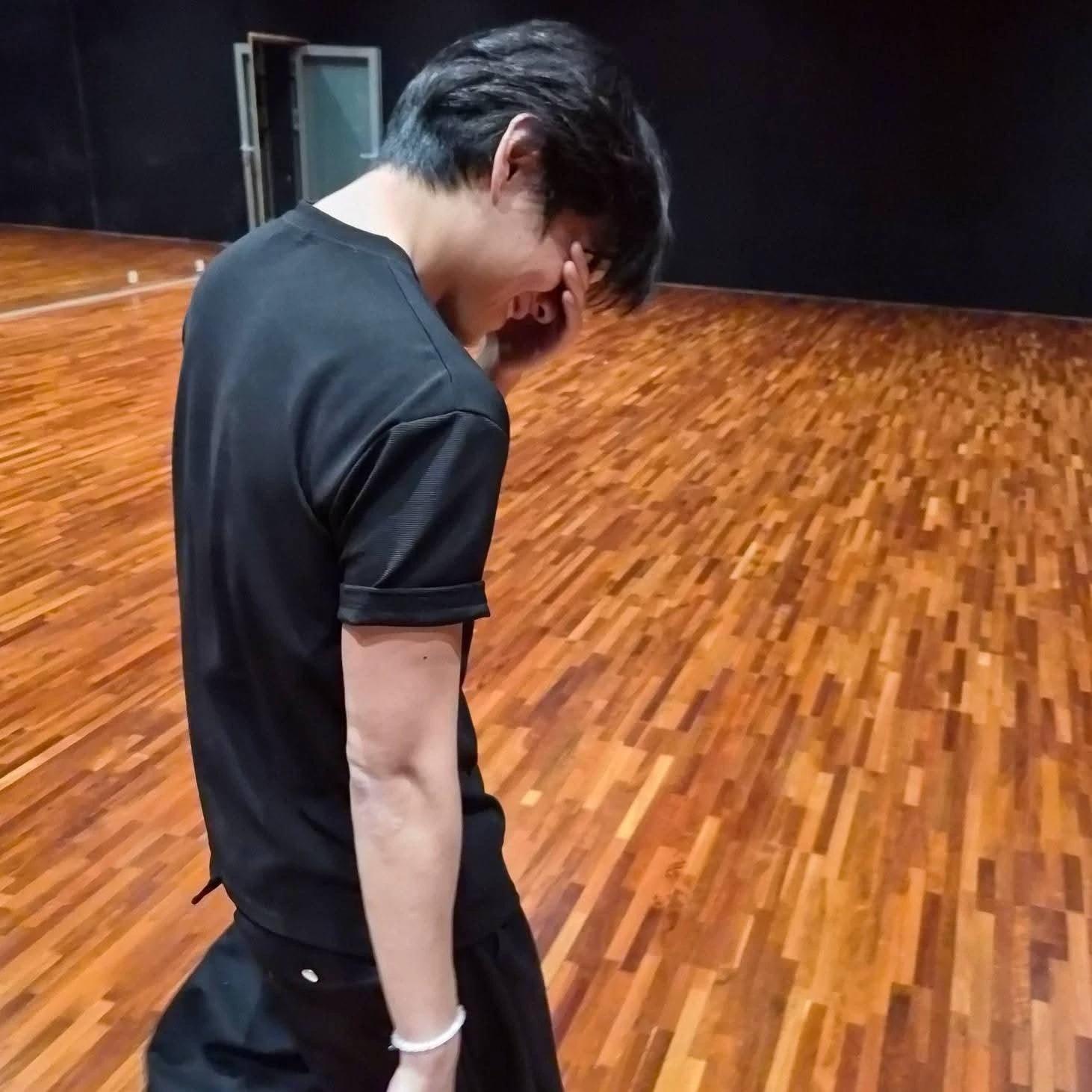 Kim Taehyung  thumbnail