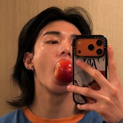 Hyunjin thumbnail