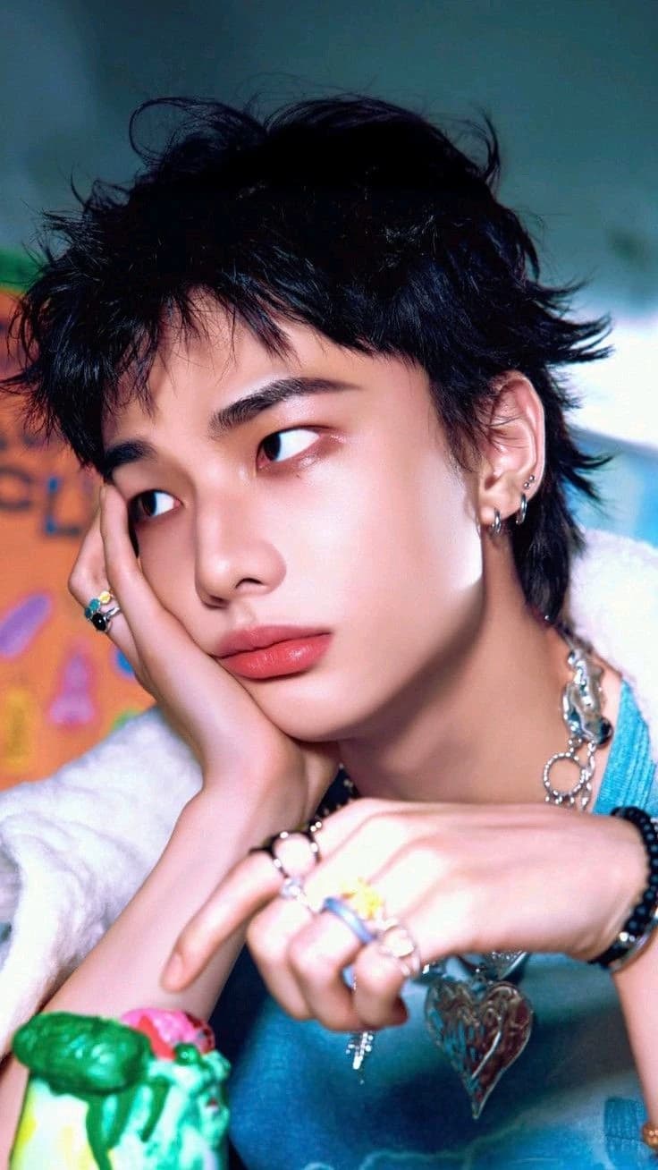 Hwang Hyunjin thumbnail